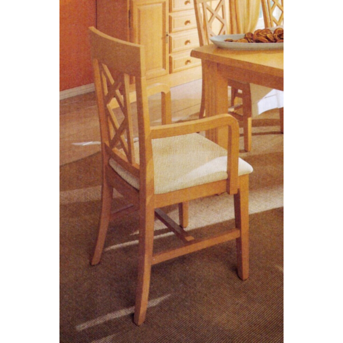 Esszimmer Stuhl mit Armlehnen und Festpolsterkissen Chalet P